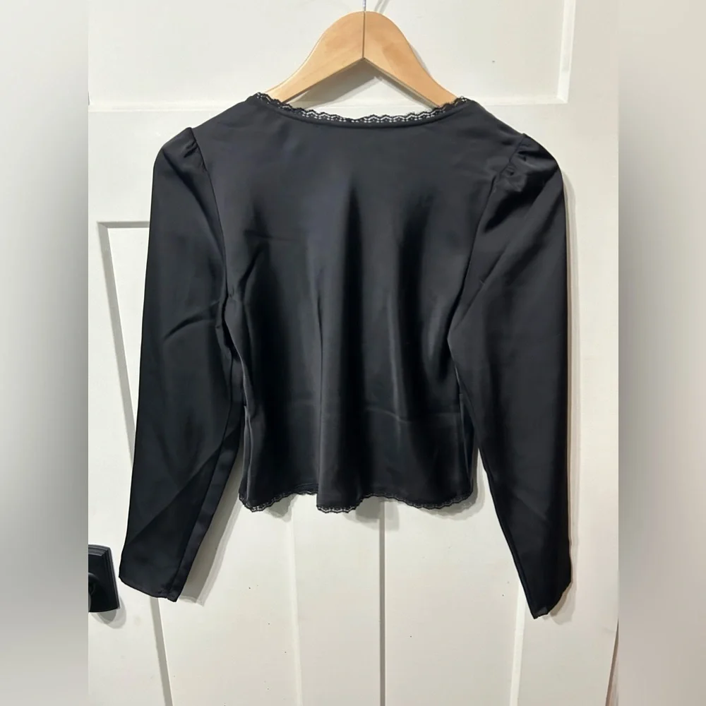 House of Harlow 1960 Black Satin Tie close Blouse and Long Skirt lace trim set - Picture 5 of 8